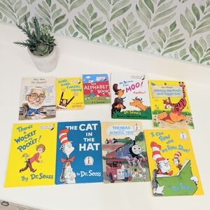 Set of 8 Dr. Seuss books/ 1 Disney Book